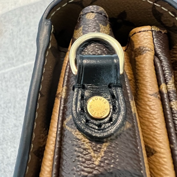 **SOLD** LOUIS VUITTON POCHETTE METIS - Picture 6 of 12